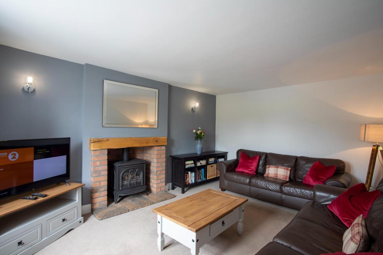 Ghillie'S Cottage Penpont Bagian luar foto