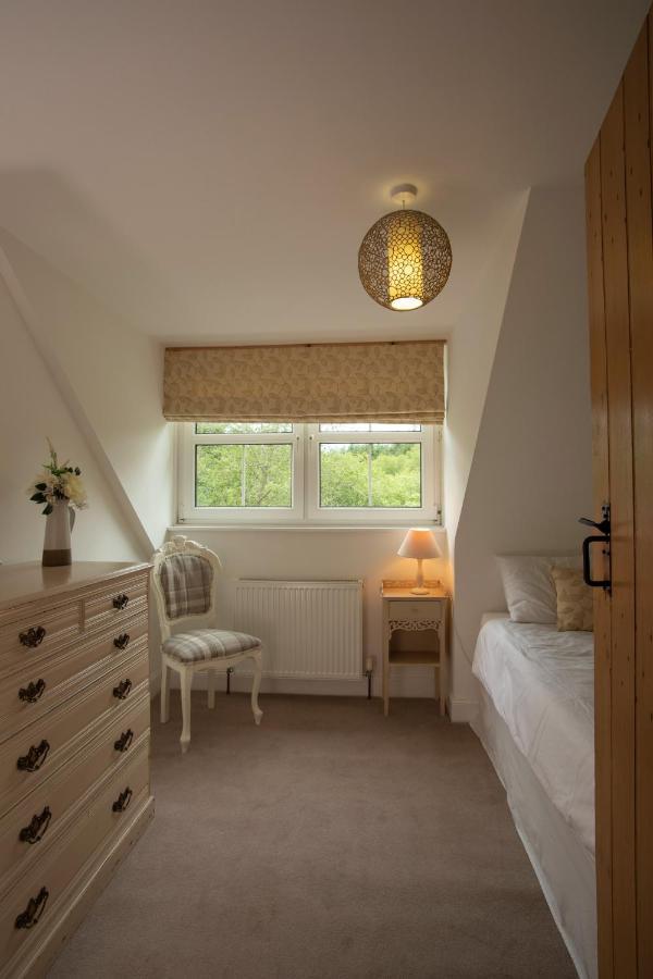 Ghillie'S Cottage Penpont Bagian luar foto